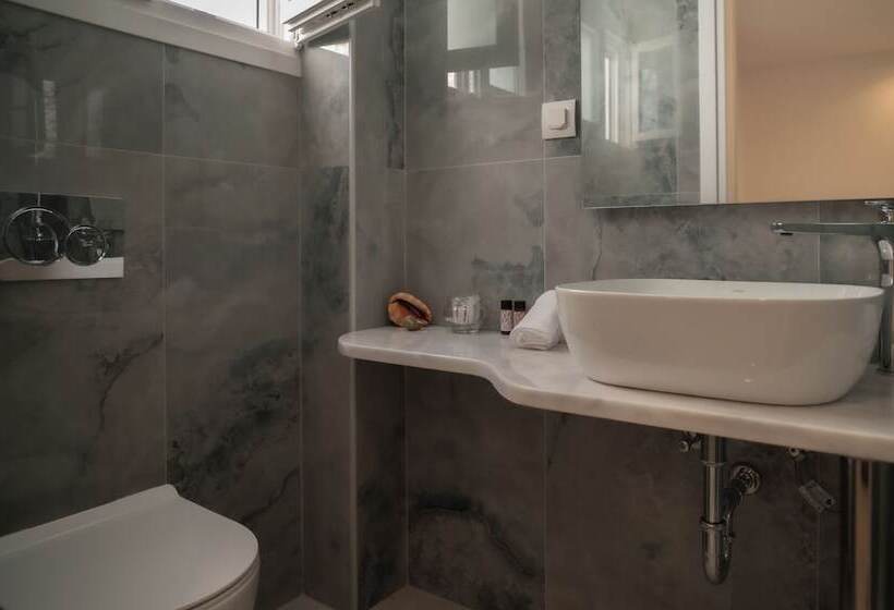 فندق Kontemare Seascape