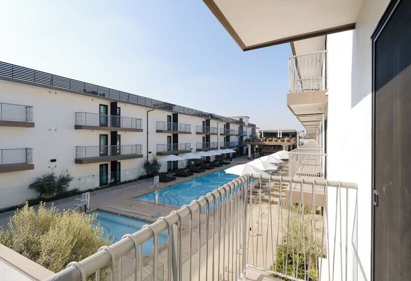 The Lüm Hotel Los Angeles Stadium District