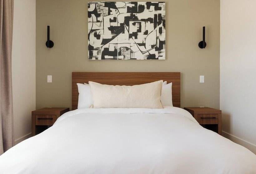 The Lüm Hotel Los Angeles Stadium District