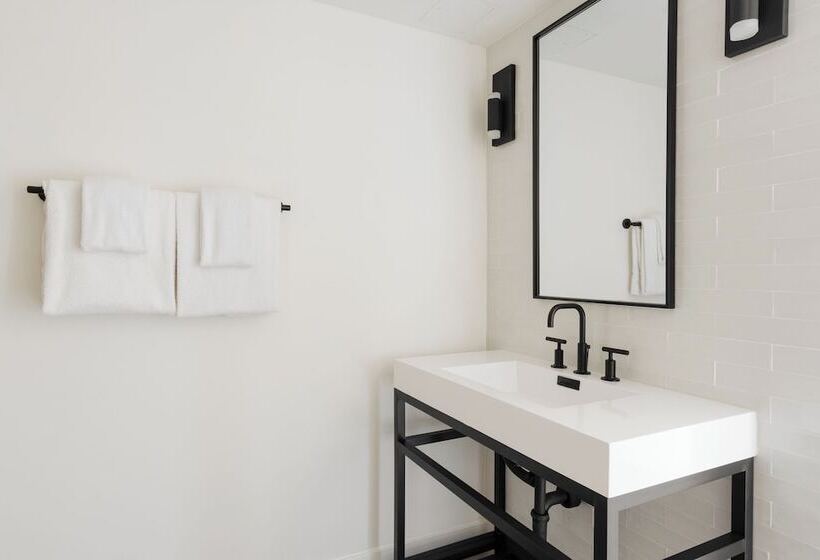 The Lüm Hotel Los Angeles Stadium District