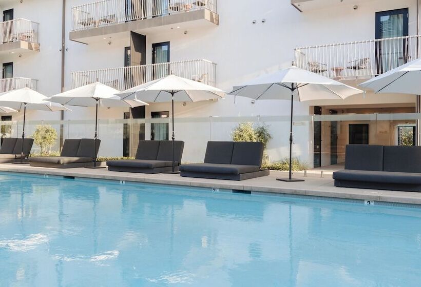 The Lüm Hotel Los Angeles Stadium District