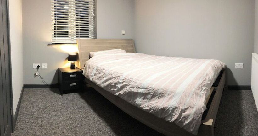 فندق Gate Lodge   Private En Suite Rooms