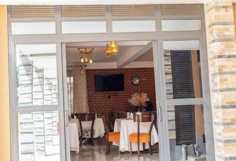 Sun City Amuzement Park Hotel Soroti