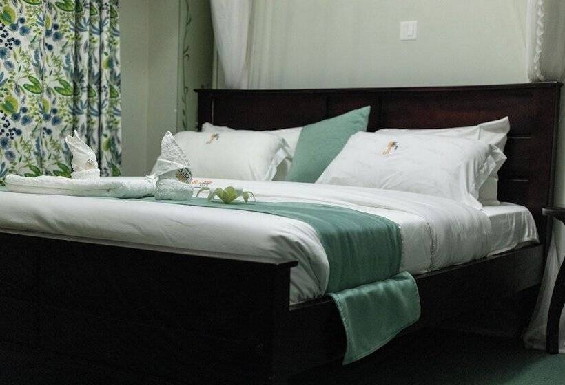 Sun City Amuzement Park Hotel Soroti