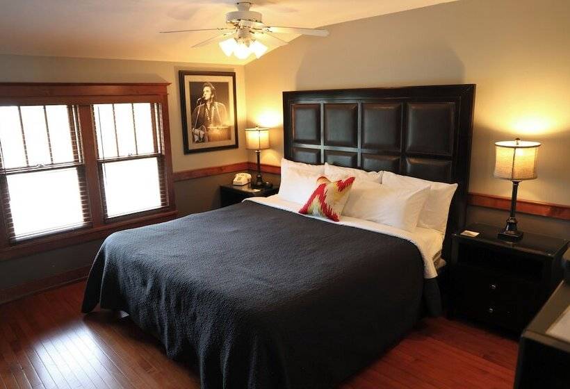 فندق The Liberty Lodge At Sister Bay