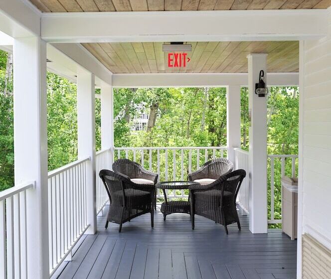 فندق The Liberty Lodge At Sister Bay