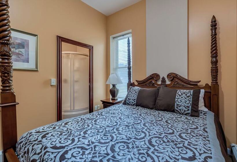 בית מלון כפרי The Roxy Cape Vincent