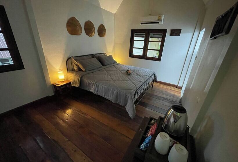 בית מלון כפרי Vanara Bungalows