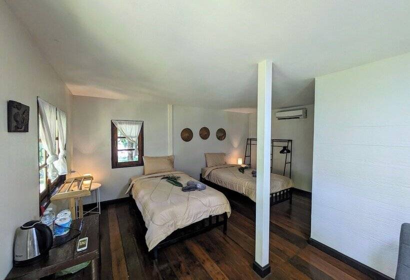 בית מלון כפרי Vanara Bungalows