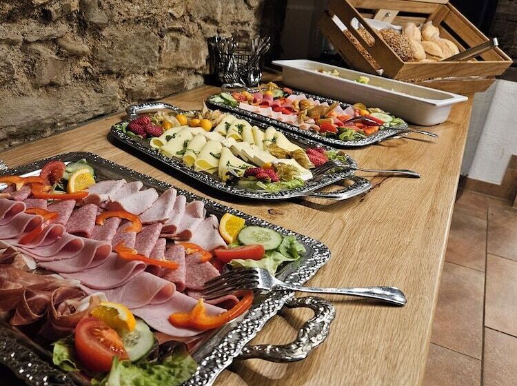 Отель Zum Löwen Herborn