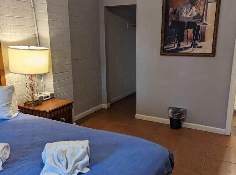 Ingles Motel