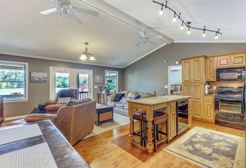 Lakefront Blairsville House W/ Game Room & Hot Tub