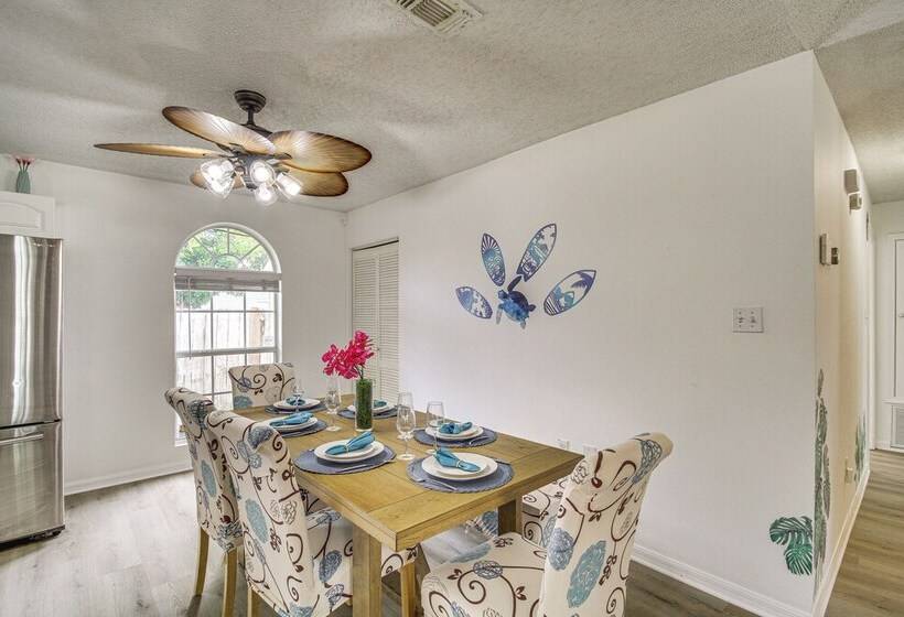 Lovely Gulfport Home: Walk To Beach,1 Mi To Marina