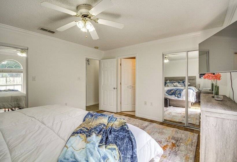Lovely Gulfport Home: Walk To Beach,1 Mi To Marina