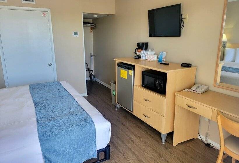 모텔 Water's Edge Ocean Resort