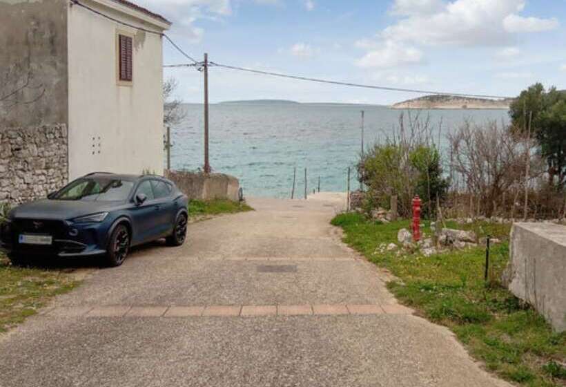 Пансион Apartments Julia