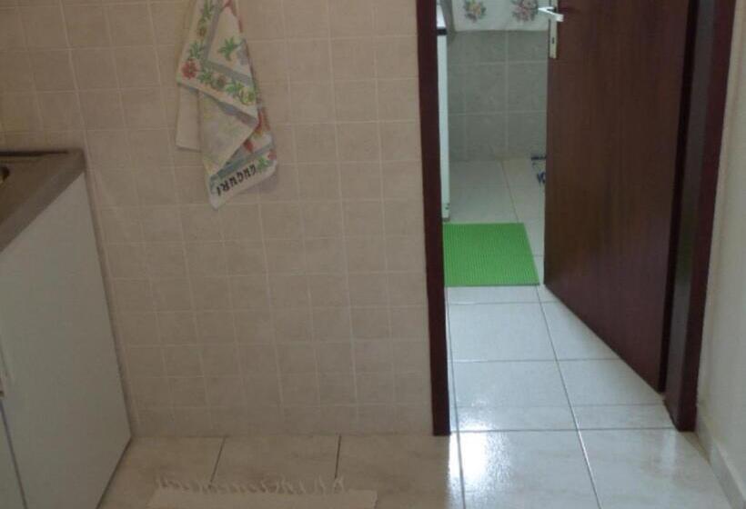 Пансион Apartments Julia