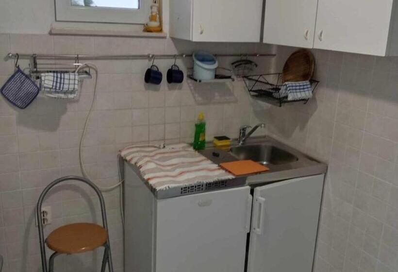 Пансион Apartments Julia