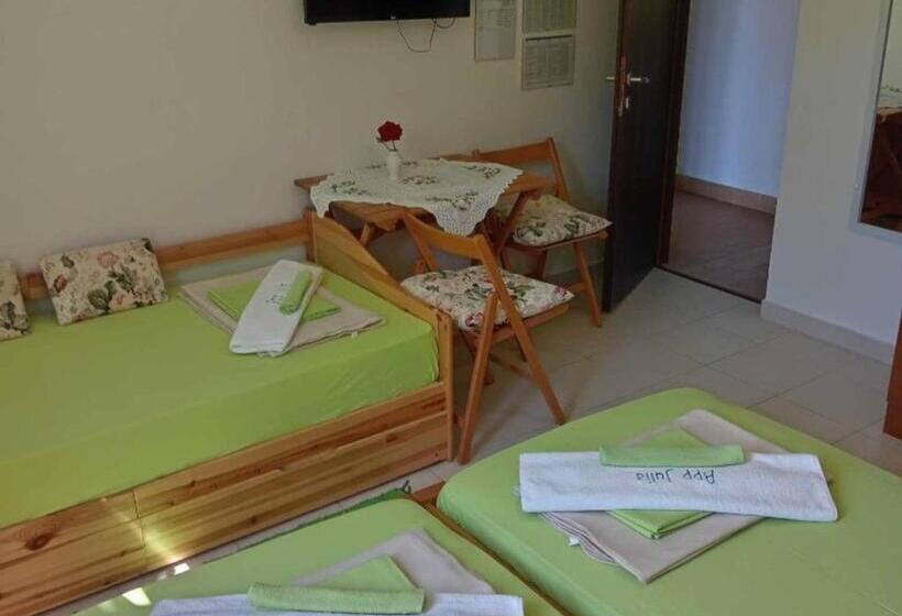 Пансион Apartments Julia