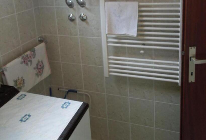 Пансион Apartments Julia