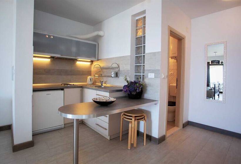 膳宿费 Apartments And Rooms Hope