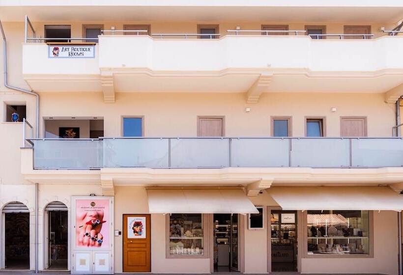 פנסיון Art Boutique Rooms