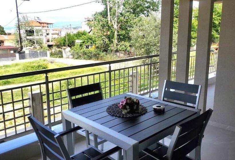 פנסיון Aura Luxury Suites   Olympiada Cozy Getaways