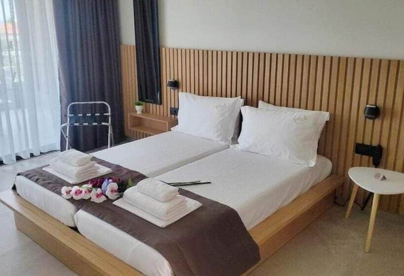 פנסיון Aura Luxury Suites   Olympiada Cozy Getaways