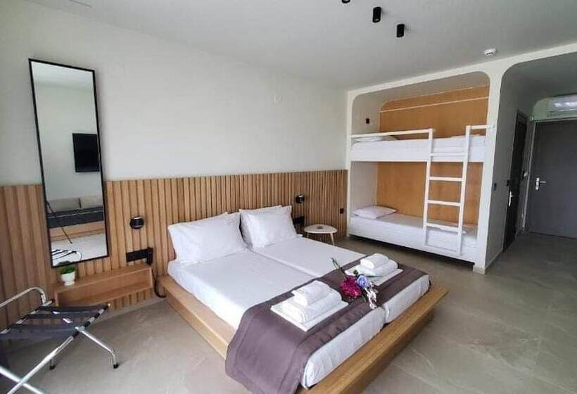 פנסיון Aura Luxury Suites   Olympiada Cozy Getaways