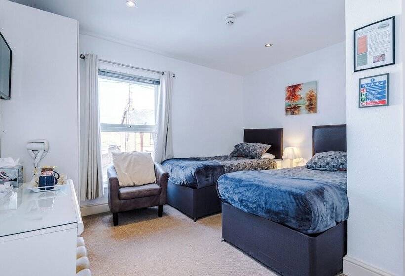 بنسيون Barnetby Contractor Accommodation