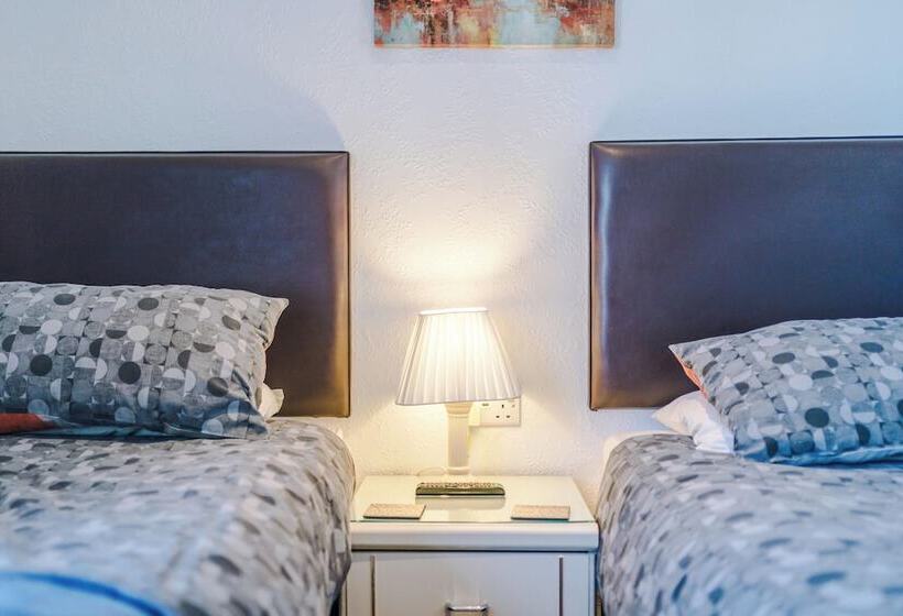 פנסיון Barnetby Contractor Accommodation