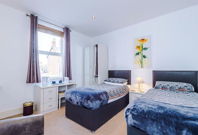 بنسيون Barnetby Contractor Accommodation