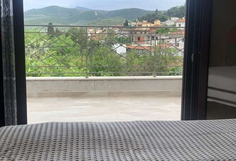 펜션 Effie S Maisonette With Detached Studio