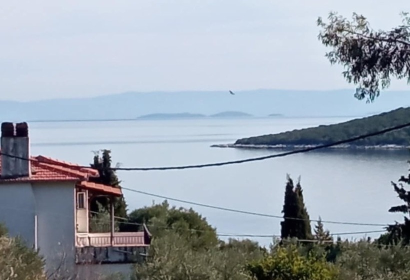 פנסיון Effie S Maisonette With Detached Studio