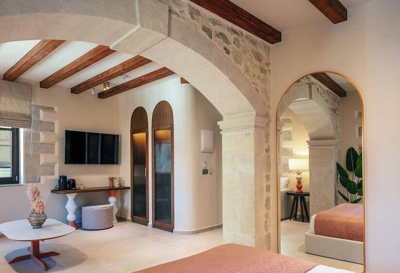 Пансион La Montre Luxury Boutique Suites