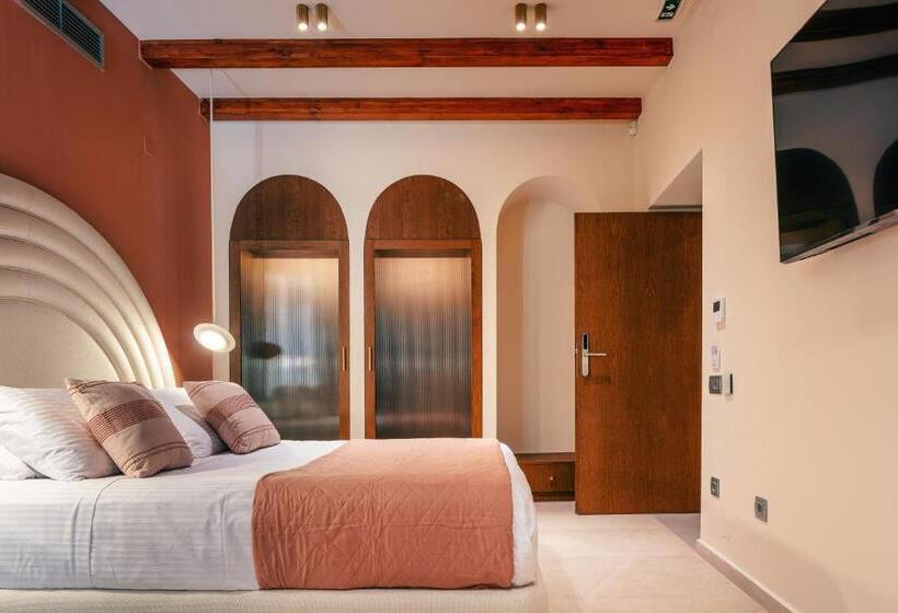 Пансион La Montre Luxury Boutique Suites