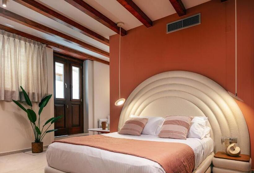 Пансион La Montre Luxury Boutique Suites