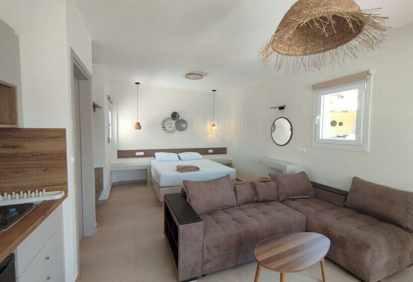 پانسیون Tamaris Suites