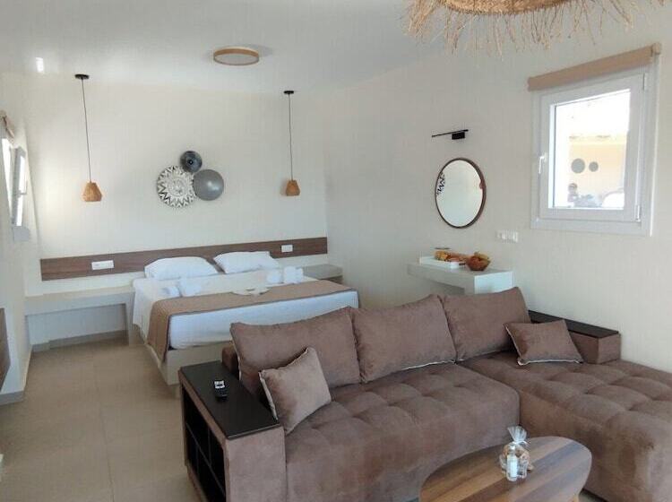 پانسیون Tamaris Suites