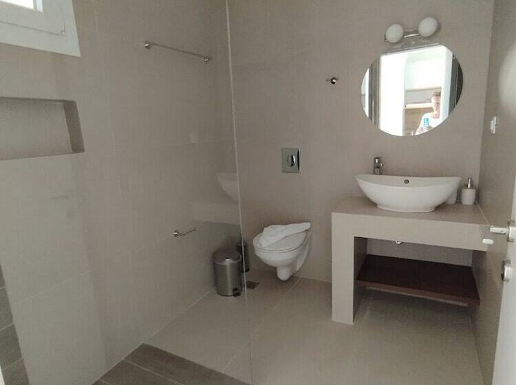 پانسیون Tamaris Suites