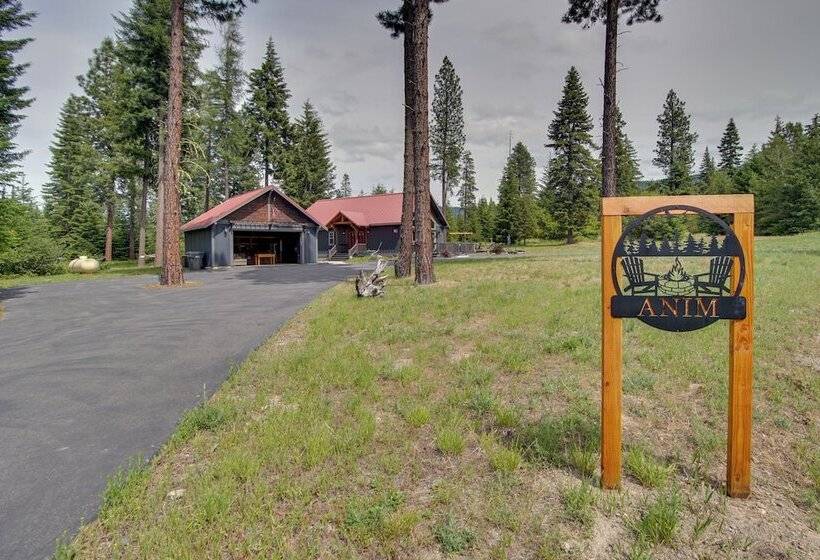 Hot Tub & Fire Pit: Cle Elum Escape!