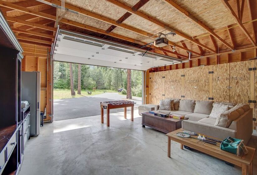 Hot Tub & Fire Pit: Cle Elum Escape!