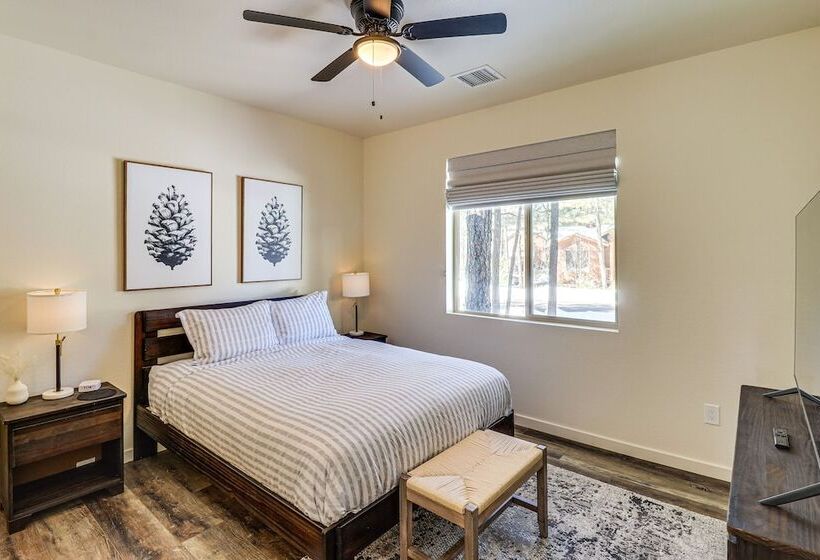 Pinetop Lakes Country Club Cabin: Golf & Hike!