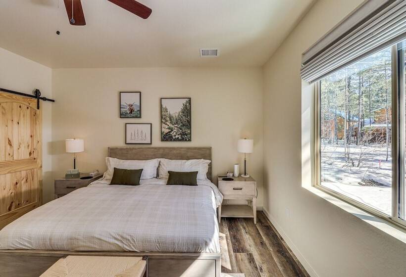 Pinetop Lakes Country Club Cabin: Golf & Hike!