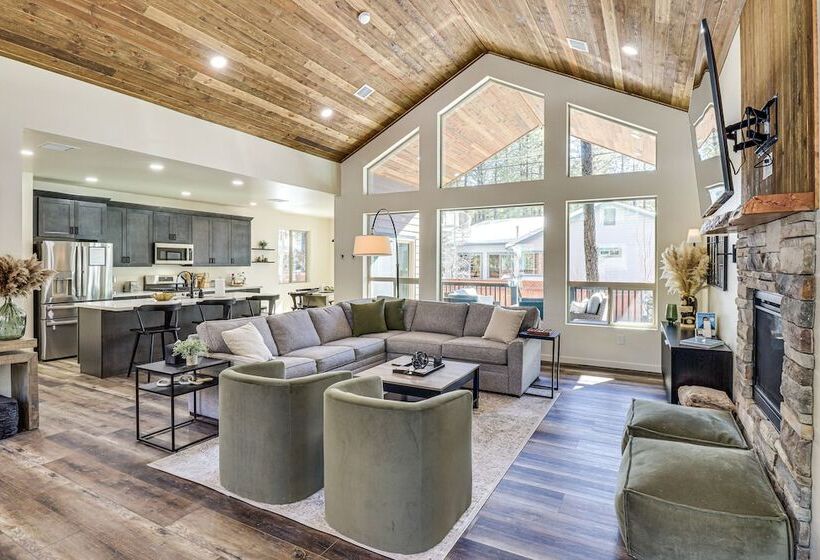 Pinetop Lakes Country Club Cabin: Golf & Hike!