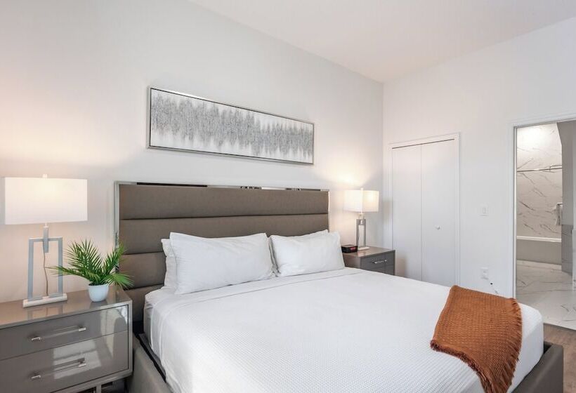 Radiant Realm   Avantstay 30mins To Disney + Private Pool