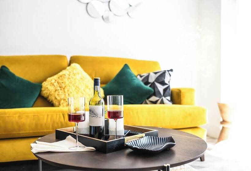 Резиденция Captivating 2 Bed House In Nettleham