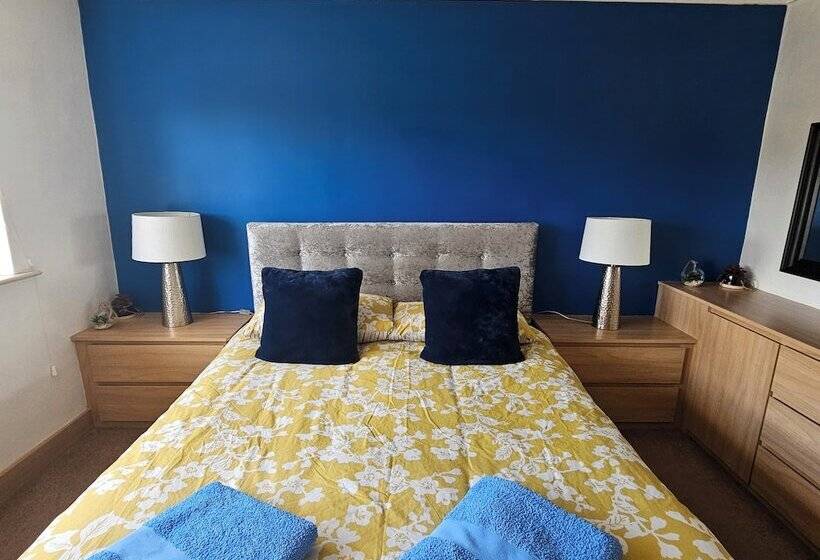 住所  Cosy Home In Leicester