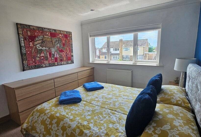 住所  Cosy Home In Leicester