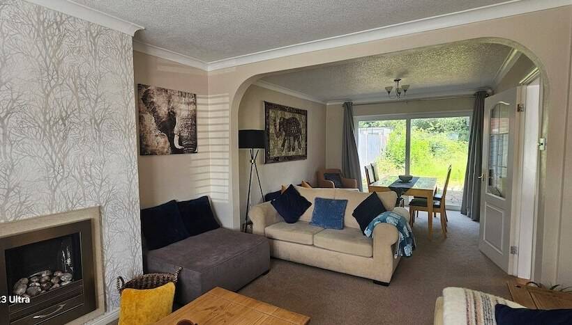 住所  Cosy Home In Leicester